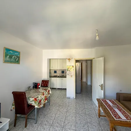 Lukova's Vacation Lejlighed Lukovë