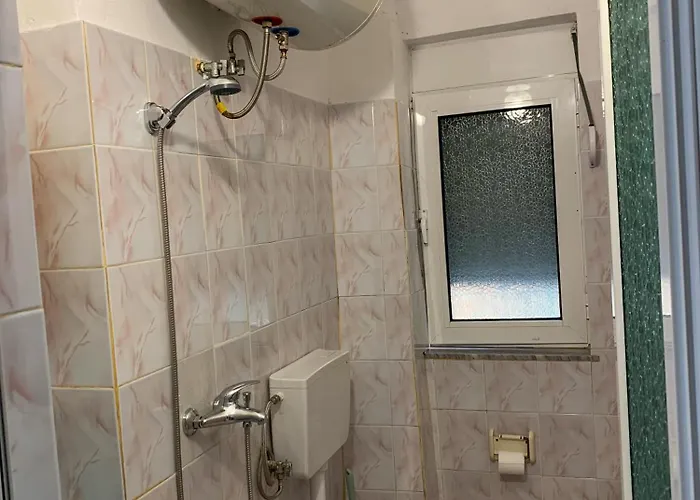 Lukova's Vacation * Lukove